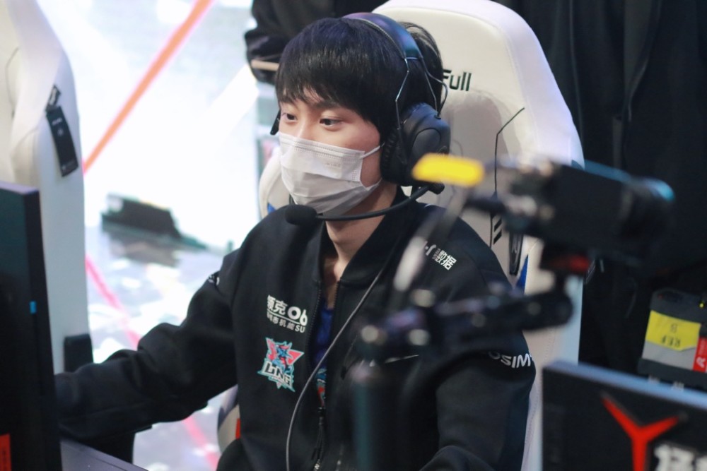 开云官网-Doinb重要时刻出色发挥,C9带队取胜!